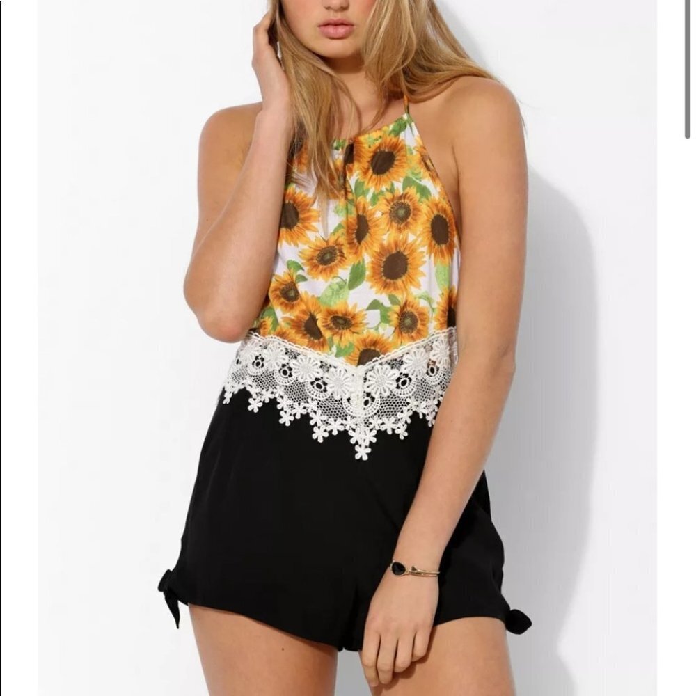 TELA Urban Outfitters sunflower print halter crop top lace crochet hem